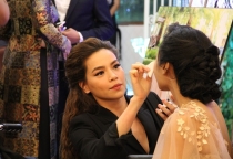  Trang Chủ Văn Hóa - Giải Trí Văn hóa rss Tưng bừng lễ cưới tập thể của 40 cặp đôi người khuyết tật