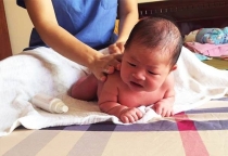 CHĂM SÓC MẸ VÀ BÉ SAU SANH TẠI QUẬN 1 -- 0903.720.327