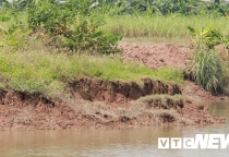 Cát tặc lộng hành cướp đất, phá đê: Cảnh sát đường thủy nói gì?