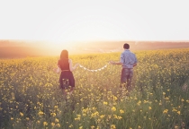 Hãy mỉm cười nhìn cuộc sống một cách nhẹ nhàng hơn