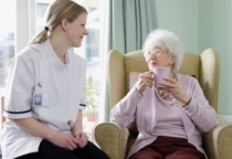 CHĂM SÓC NGƯỜI GIÀ NUÔI NGƯỜI BỆNH TẠI PHƯỜNG 14 QUẬN GÒ VẤP