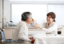 Kĩ Năng Cần Thiết Khi Tuyển Chọn Người Giúp Việc Chăm Sóc Người Già Qua Công Ty Giúp Việc Tân Bình 0903720327