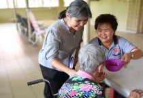 Dịch Vụ Tìm Người Giúp Việc Chăm Sóc Nười Già Tại Huyện Hóc Môn- 0903720327 