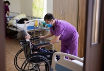 TÌM NGƯỜI GIÚP VIỆC CHĂM SÓC NGƯỜI BỆNH TẠI QUẬN 2