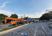 Hai xe khách tông nhau kinh hoàng ở Khánh Hòa, 40 người nhập viện, 1 người chết