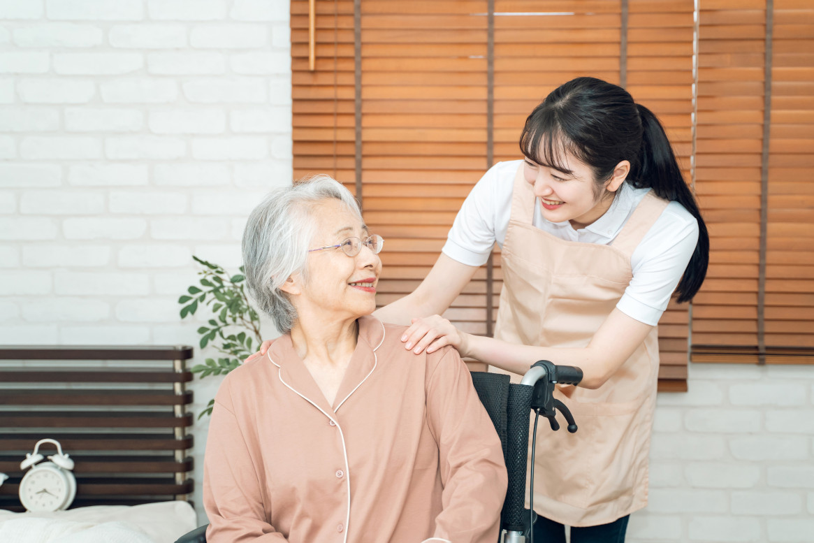giúp việc chăm người già tại Phường Thủ Dầu Một